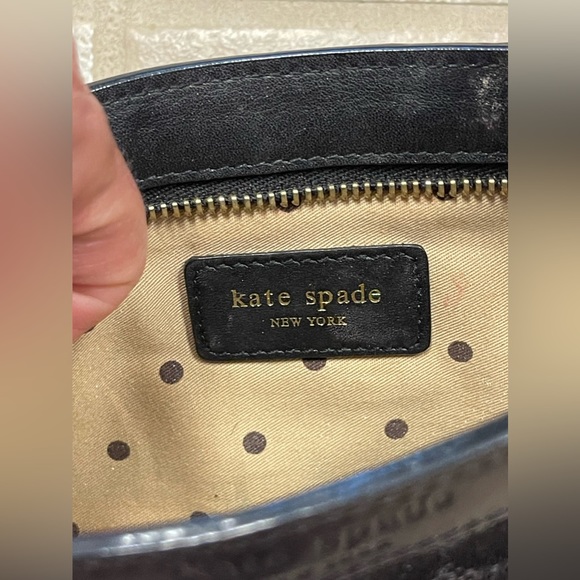 Classic Kate Spade canvas and leather logo wristlet! - Picture 5 of 8